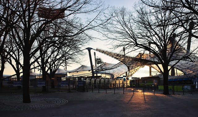 特斯拉首批焕新版Model Y即将于2月26日开启交付.